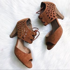 restricted || brown retro-style lace-up sandals